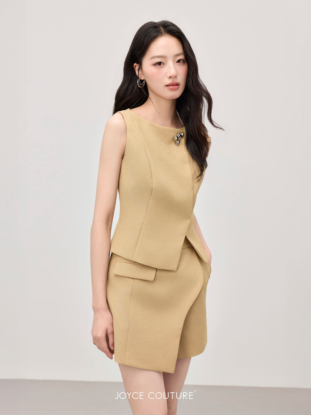 Louisa Short (Khaki)