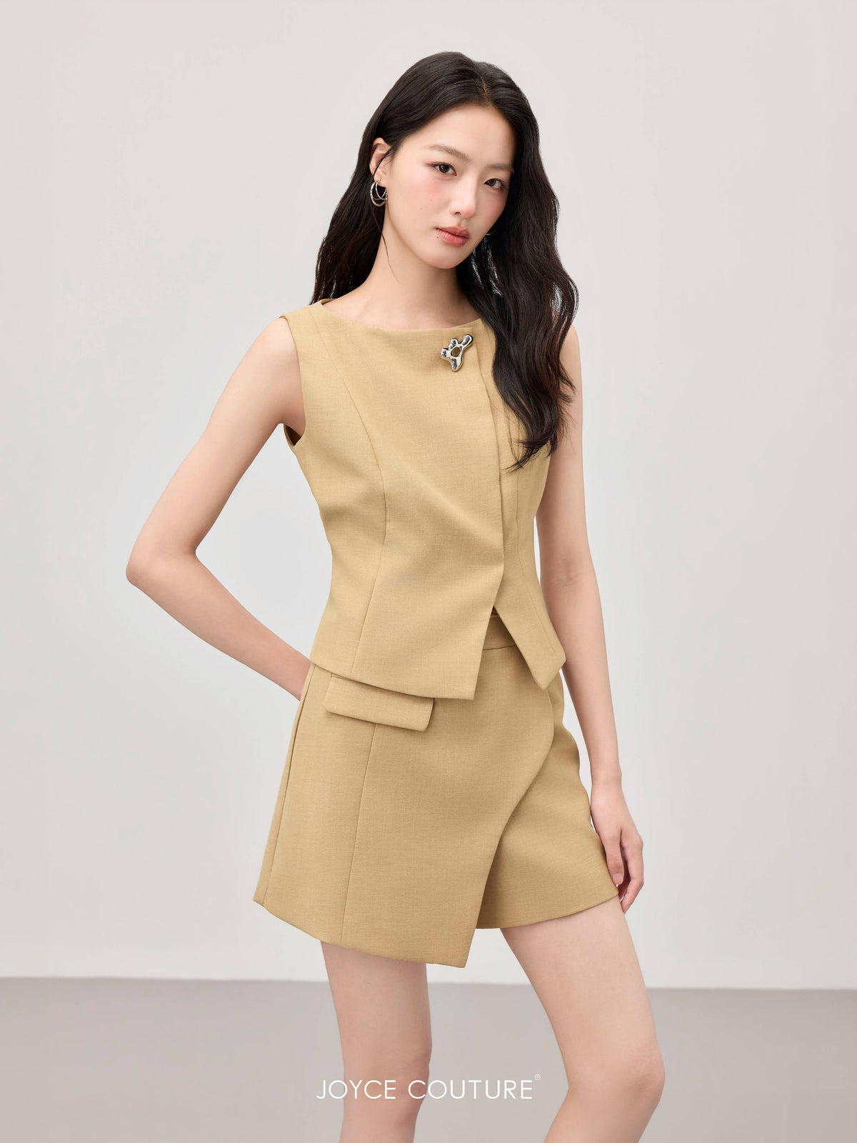 Louisa Short (Khaki)